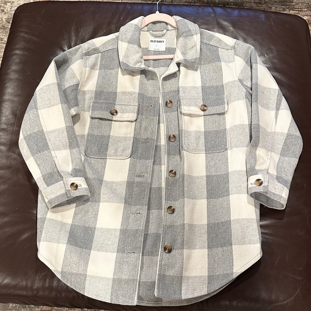 Old Navy Gray and White Plaid Button Down Shirt - Picture 2 of 5